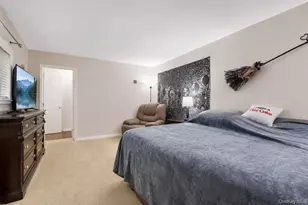 39 Alice Ave, Merrick, NY 11566 - Photo 9