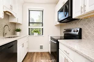 1160 Richmond Rd, New York, NY 10304 - Photo 19