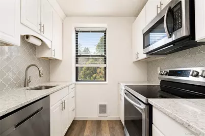 1160 Richmond Road #2F, New York, NY 10304 - Photo 17