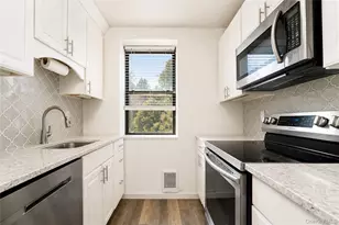 1160 Richmond Rd, New York, NY 10304 - Photo 17
