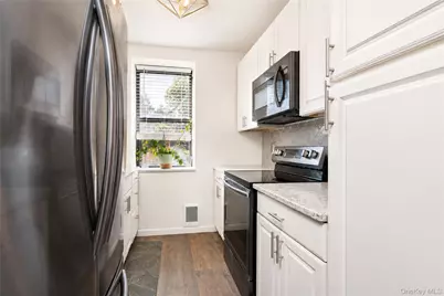 1160 Richmond Road #2F, New York, NY 10304 - Photo 15