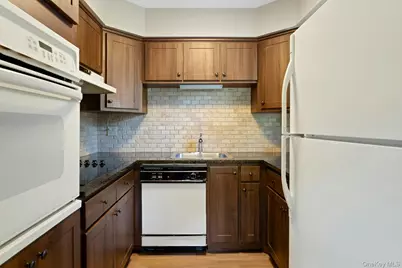 34 Warwick Place #B, Yorktown Heights, NY 10598 - Photo 15
