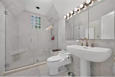 45 Cedar Drive, Great Neck, NY 11021 - Photo 23