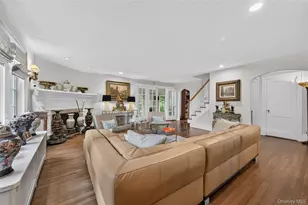 45 Cedar Dr, Great Neck, NY 11021 - Photo 5