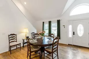 111 W Tiana Rd, Hampton Bays, NY 11946 - Photo 7
