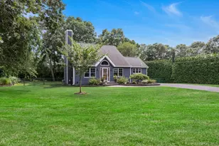 111 W Tiana Rd, Hampton Bays, NY 11946 - Photo 3