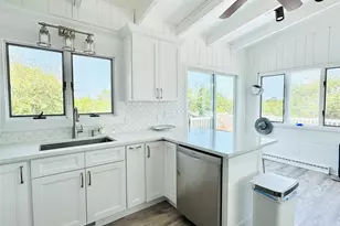 83 Hawser Dr, Babylon, NY 11702 - Photo 9