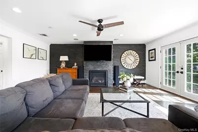 57 Wingam Drive, Islip, NY 11751 - Photo 15