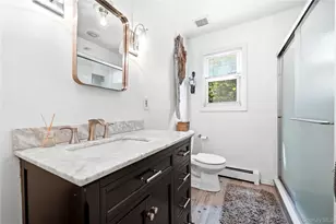 57 Wingam Dr, Islip, NY 11751 - Photo 21