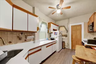 681 E 243rd St, Bronx, NY 10470 - Photo 7