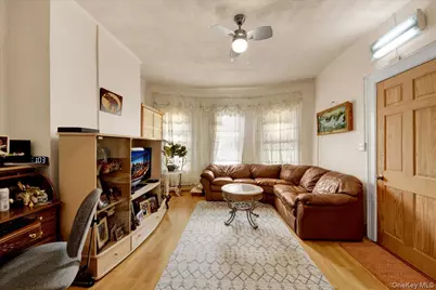 681 E 243rd Street, Bronx, NY 10470 - Photo 3