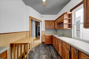681 E 243rd St, Bronx, NY 10470 - Photo 21
