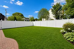 46 Convent Rd, Syosset, NY 11791 - Photo 17