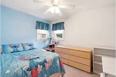 24 Broadmoor Lane, Westbury, NY 11590 - Photo 21