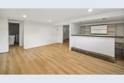 174 Frederick Avenue, Floral Park, NY 11001 - Photo 25