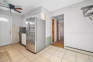 174 Frederick Ave, Floral Park, NY 11001 - Photo 5