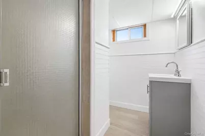 174 Frederick Avenue, Floral Park, NY 11001 - Photo 33