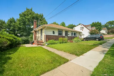 174 Frederick Avenue, Floral Park, NY 11001 - Photo 39