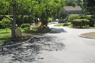 95 High St, Huntington, NY 11743 - Photo 13