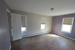 20 Laurel Rd, Lindenhurst, NY 11757 - Photo 15