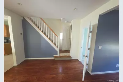20 Laurel Road, Lindenhurst, NY 11757 - Photo 3