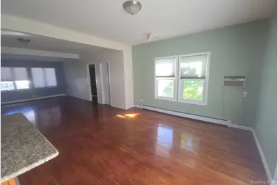 20 Laurel Road, Lindenhurst, NY 11757 - Photo 9