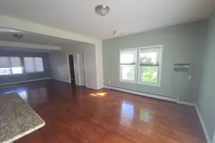 20 Laurel Rd, Lindenhurst, NY 11757 - Photo 9
