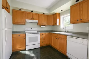 89 Quannacut Rd, Pine Bush, NY 12566 - Photo 5