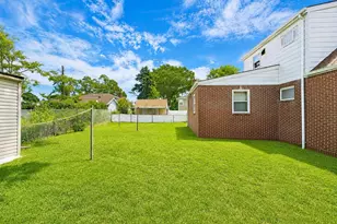 325 W Valley Stream Blvd, Valley Stream, NY 11580 - Photo 31