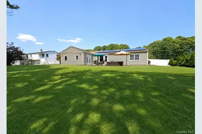 4476 Express Drive S, Ronkonkoma, NY 11779 - Photo 19