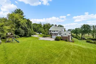 25 Hilltop Pl, Rye, NY 10580 - Photo 33