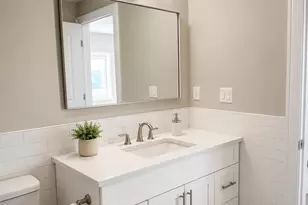 515 Jackson Ave, Lindenhurst, NY 11757 - Photo 13