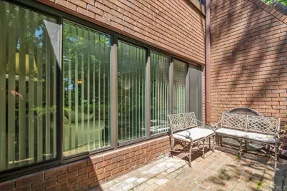 39 Spring Hollow, Roslyn, NY 11576 - Photo 3