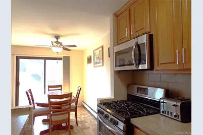 348 Central Park Avenue #C5, Scarsdale, NY 10583 - Photo 3