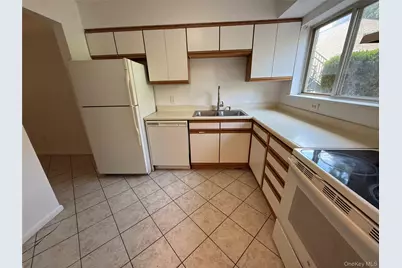 26 Cooper Road #810, Poughkeepsie, NY 12603 - Photo 5