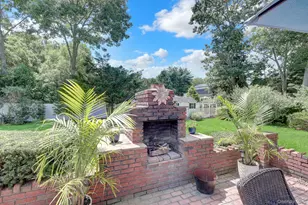 408 Oceanside St, Islip Terrace, NY 11752 - Photo 29