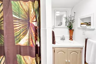 408 Oceanside St, Islip Terrace, NY 11752 - Photo 25
