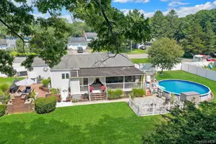 408 Oceanside St, Islip Terrace, NY 11752 - Photo 45