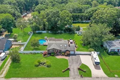 408 Oceanside Street, Islip Terrace, NY 11752 - Photo 41