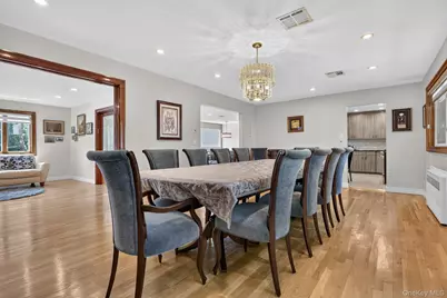 10 Sam Law Drive, Monsey, NY 10952 - Photo 9