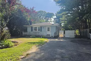58 Terapin St, Mastic, NY 11950 - Photo 3