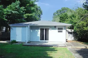 58 Terapin St, Mastic, NY 11950 - Photo 19