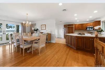 9 Kanes Lane, Huntington, NY 11743 - Photo 7
