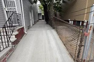 91-13 77th St, Woodhaven, NY 11421 - Photo 37