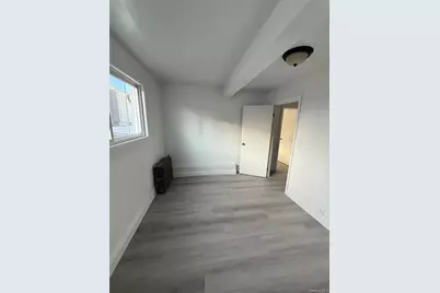 9113 77th St, Woodhaven, NY 11421 - Photo 27