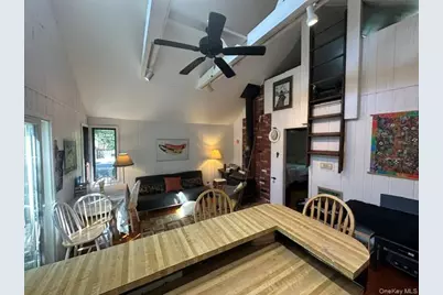 86 Gerard Walk, Cherry Grove, NY 11782 - Photo 11