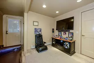 928 Northfield Rd, Woodmere, NY 11598 - Photo 17