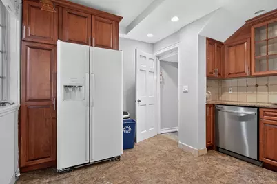24640 Alameda Avenue, Little Neck, NY 11362 - Photo 11