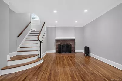 24640 Alameda Avenue, Little Neck, NY 11362 - Photo 3