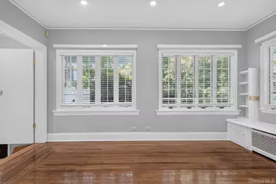 24640 Alameda Avenue, Little Neck, NY 11362 - Photo 9